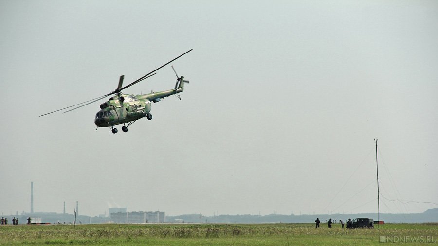 В зоне СВО сбит вертолет Ми-8 и четыре управляемые бомбы