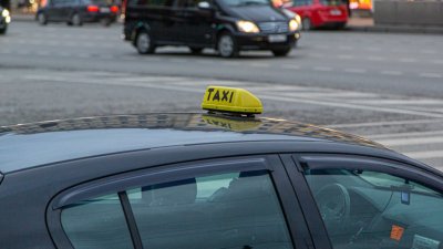 В Киеве таксисты боятся выезжать на вызов из-за мобилизации