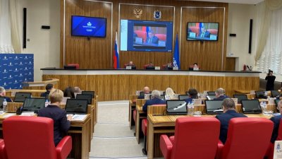 Депутаты Заксобрания ЯНАО всё-таки заказали дорогостоящую мебель за 2,2 млн рублей