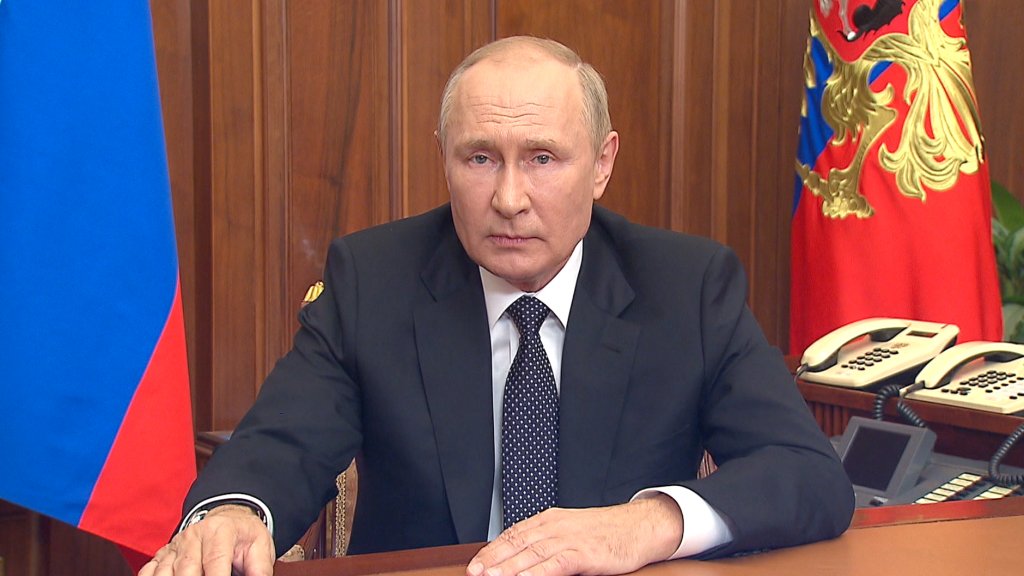 Путин: В новогоднюю ночь посмотрю выступление президента