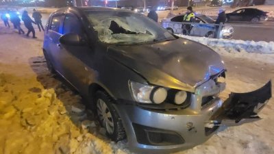 В Екатеринбурге иномарка въехала в прохожих на тротуаре. Расследование ДТП контролирует прокуратура (ФОТО)