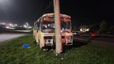 Шесть человек пострадали в ДТП с автобусом под Иркутском