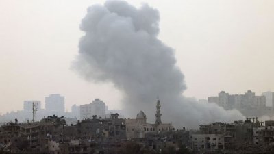 Израиль нанес удары по 150 подземным объектам сектора Газа