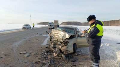 В дорожной аварии под Богдановичем пострадали пять человек