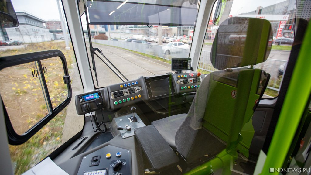 Новый День: В Екатеринбург привезут дорогой умный трамвай (ФОТО)