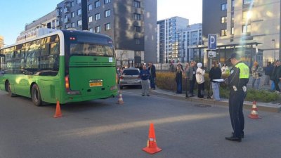 В Екатеринбурге автобус сбил 4-летнего ребенка на велосипеде (ФОТО)
