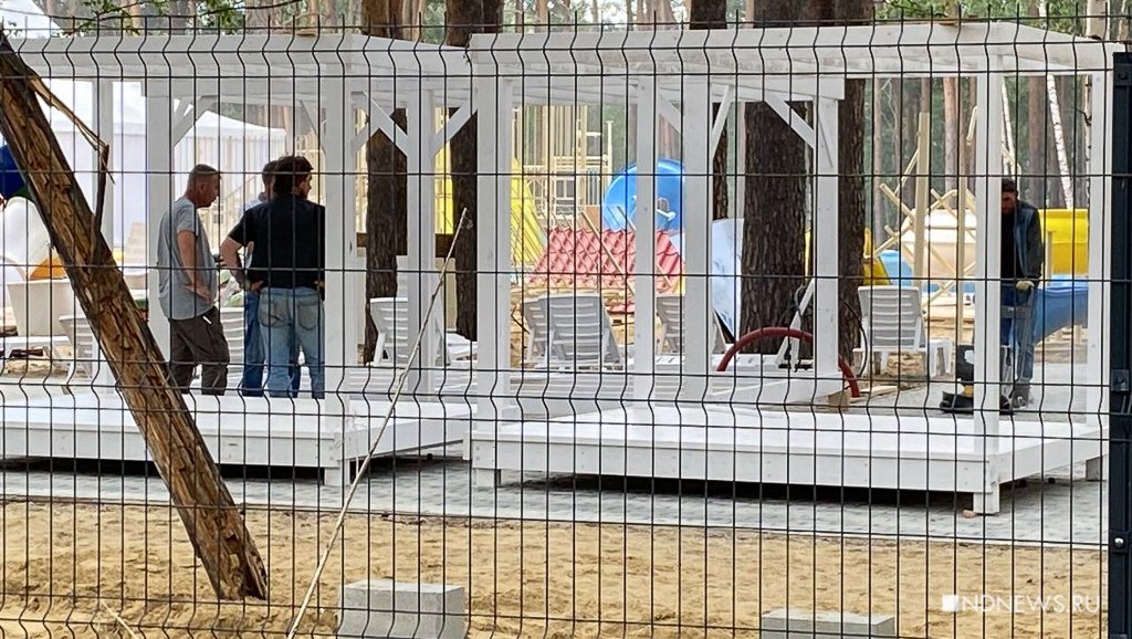 Строительные работы в «Баден-Бадене» на Шарташе продолжаются, несмотря на судебный запрет (ФОТО)