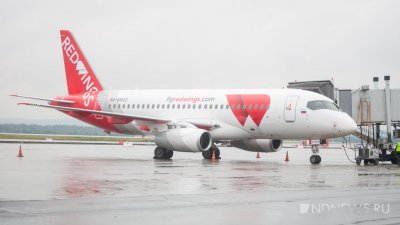 Очередной рейс из Екатеринбурга в Анталью задерживают: людей вывели из самолета
