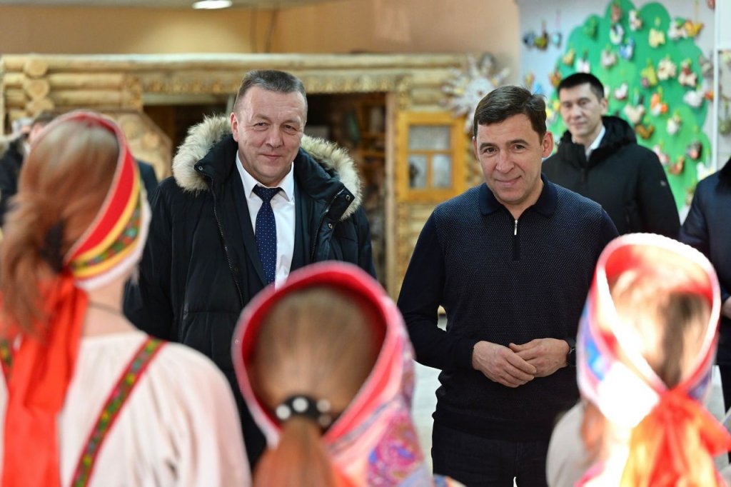 Новый День: Губернатор Куйвашев окунулся в купели в Верхотурье (ФОТО)