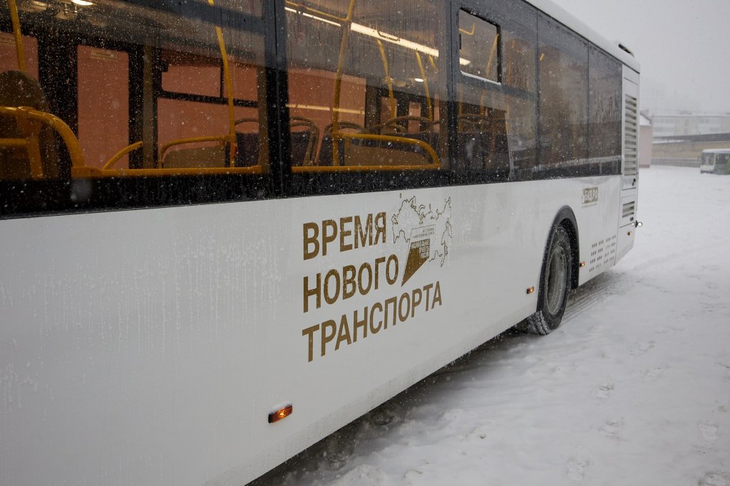 Новый День: В Верхнюю Пышму приехали первые новые автобусы большого класса (ФОТО)