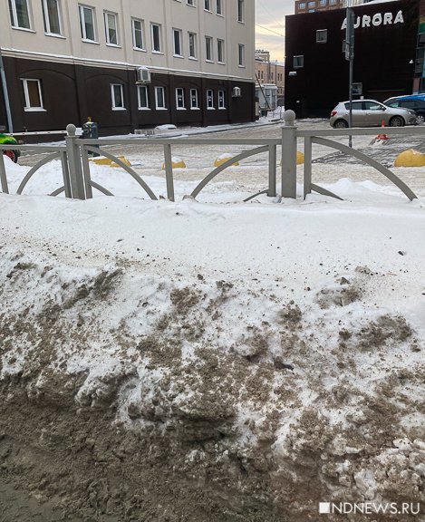 Новый День: Вице-мэр и прокурор Екатеринбурга назвали уборку дорог от снега удовлетворительной, автомобилисты не согласны (ФОТО)