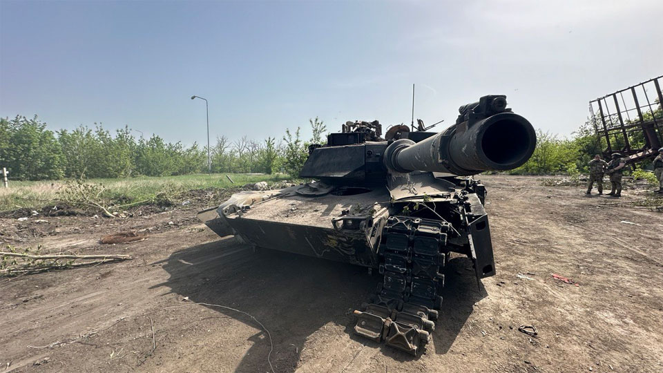 Новый День: Минобороны опубликовало кадры с эвакуированным танком Абрамс